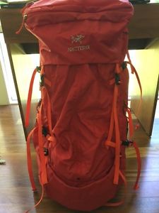 Arcteryx Altar 75 Backpack in Excellent Condition