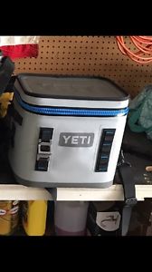 Yeti Hopper Flip