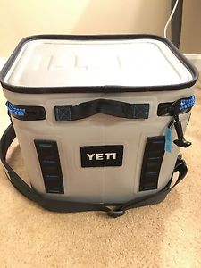 YETI Hopper Flip 12 Personal Cooler