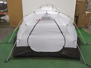 Mountain Hardwear Trango 4 Tent: 4-Person 4-Season /32694/