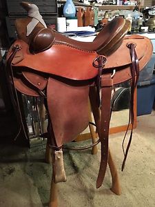Wade Saddle Rawhide all-day  roper with tripping collar maker marked  Buckaroo
