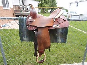 NICE BILLY COOK BARREL/TRAIL SADDLE 15" SEAT