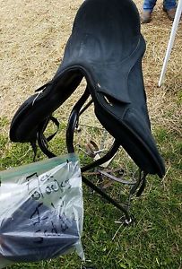 Isabell Werth Wintec 17' Airtec Care Package