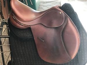 Bates Caprilli Jump All Purpose Close Contact Saddle 16.5 Changeable Gullet,Cair