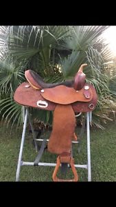 tex tan barrel saddle