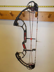 PSE DNA RH SkullWorx 60# 26"-30" Draw-Bare Bow