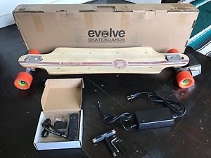 Bamboo series evolve skateboard, very good condition, everything included.