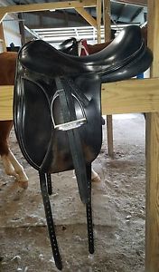 18" Black Lauriche Dressage Saddle
