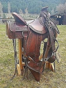 16" Rocking R Ranch Saddle with Wade tree