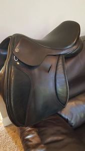 Trilogy Talisman Cross Country Hunt / Jumping Saddle 17
