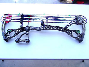 MATHEWS NO CAM HTR LOST CAMO 28" DRAW 70 LB RIGHT HANDED HUNTING BOW WITH EXTRAS