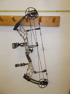 Bear BR33 RH Sand 70# 27"-32" Draw-Package