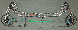 Mathews Halon 5 Lost Camo XD  Compound Bow 70 Lbs  RH 85% Let-Off