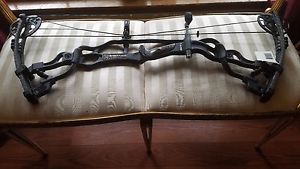 Hoyt Carbon Spyder ZT Turbo Compound Bow - Brand New, Never Used