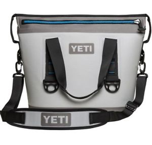 Yeti Hopper Two 20 BRAND NEW NEVER USED!