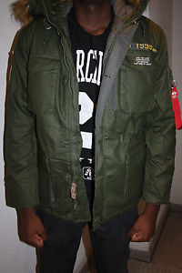Alpha Industries Mountain Parka verde scuro 133143 257 Alpi Sci