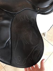 Borne Ambassador Design Shop - Tooled Friesian Art -  Dressage Saddle 18" Seat