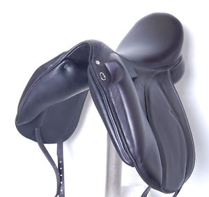 18" DEVOUCOUX MAKILA LAB SADDLE (S17013317) FULL CALF, DEMO!! - XVD