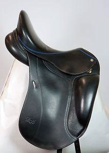 DK Freedom Dressage Saddle