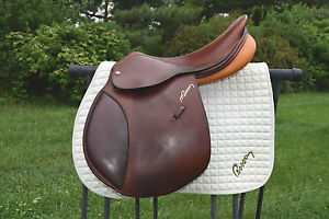 Pessoa A/O, Close Contact English Saddle, Made in England, 17 inch seat