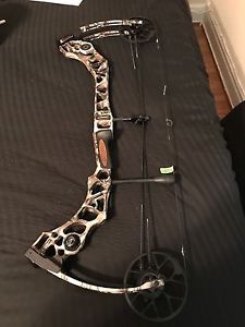 Mathews NO CAM HTX RH  60#  28" draw  Lost Camo NEW