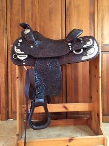 Victor Custom Western Show saddle