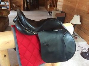17.5" IDEAL H & C GP SADDLE, BLACK, XW, ALMOST NEW CONDITION