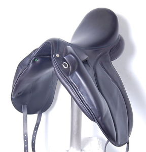 18" DEVOUCOUX MAKILA LAB SADDLE (S17011469) FULL CALF, DEMO!! - XVD