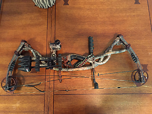 Hoyt Carbon Element XTS ARC Fuel 60-70lb Len 29.0 RH Used Fully Loaded