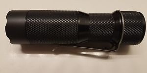 hds executive nichia 219b  high cri 200 lumen flashlight