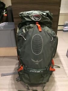Osprey Atmos 65 Men's Large Backpack Graphite Grey - Excellent Condition