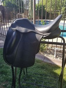WOLFGANG CONSTANZE DRESSAGE SADDLE IN BUFFALO BY CUSTOM SADDLERY!!!