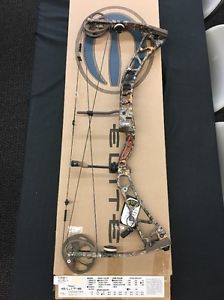 ELITE SYNERGY REALTREE XTRA 70# RH 29"