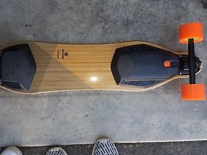NEW  Boosted Board V2 Dual+ less than 3 Miles ON HAND SHIPS TODAY