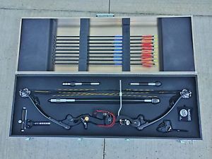 Martin Archery Scepter IV RH Compound Bow, Sure Loc, Doinkers, complete set