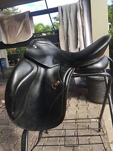 Kieffer Paris Dressage Saddle Size 2