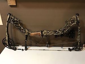 New Mathews Jewel Women's Bow
