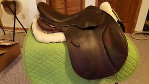 16"  Bates Caprilli Jump Saddle - adjustable gullet