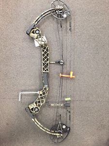 Mathews Chill R 70# Right Hand Lost Camo