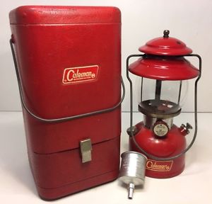 Vintage Coleman HTF Red Metal Case w/Lantern  Model 200A & Funnel 8/66 Sunshine