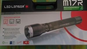 LED Lenser M17R Torcia ricaricabile