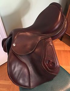 2016 CWD 2GS 18" Saddle, excellent condition