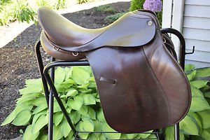 Rembrandt Ranger AP English Saddle 18" Seat Wellep System Adjustable Gullet NICE