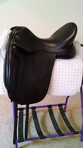 Trilogy Amadeo Elite 18" M Black Dressage Saddle - Exceptional used condition