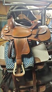 Gorgeous Crates Reining Saddle 16" seat FQHB,  Excellent Condition.