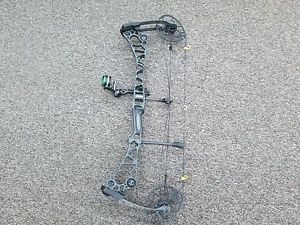 Mathews Halon 32 7 Right Handed 28" 50-60 LB Bow Stone