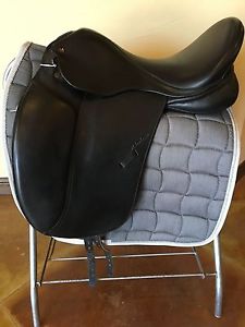 Toulouse adjustable tree saddle, perfect condition, with kit! 18"