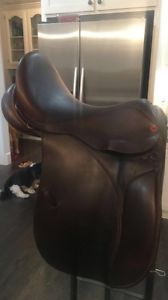 Lovatt and Ricketts Sylvan Size 17 Hunt Saddle