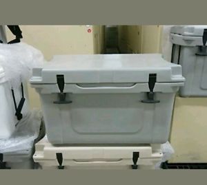 *FATHERS DAY SALE** 48QT Frostbite Cooler Grey L28W16.25H16.50 FREE SHIPPING