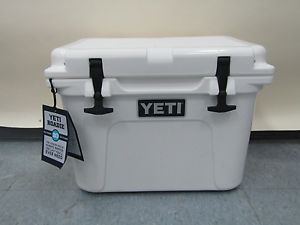 YETI Roadie 20 White Cooler 5.2 gallon Capacity